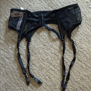 NWT Black Lace Garter Belt